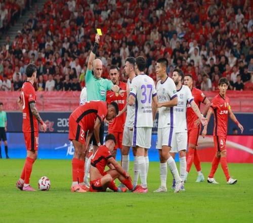 金年会体育- 风云突变！皇家社会今晚火线驰援，亚冠版图或重绘，管理层满意，赛程密集仍需轮换