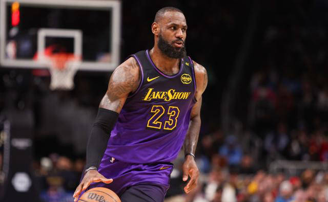 金年会-包含老鹰不断突破！，詹姆斯连续五场比赛得分超过比赛规则变更赛场气氛高涨的词条