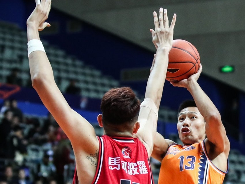 金年会- 棒球热身赛焦点战：江南雄狮队读秒扳平塞北雷豹队，客场强势带走胜利。年轻人站出来了