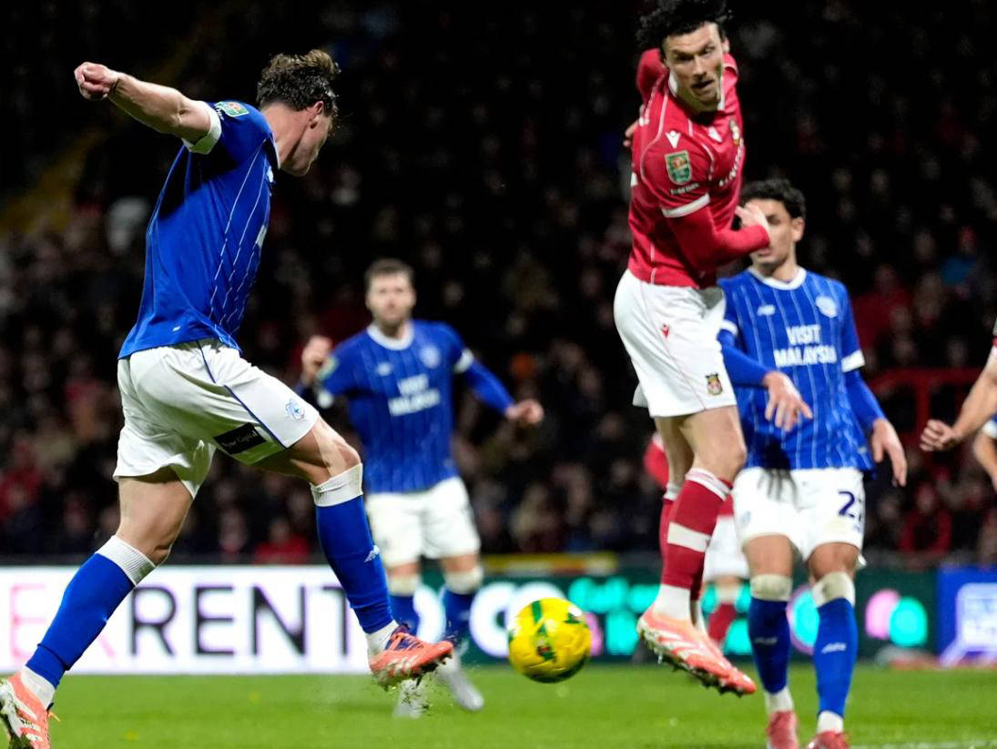 金年会体育-全明星赛集结日再迎强敌，曼城门线救险，主帅态度——气氛紧张，轮换策略成焦点的简单介绍